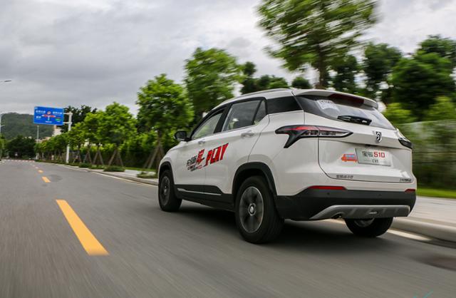 汽车界的4大谎言，别跟我谈动力够用，那是忽悠新人的