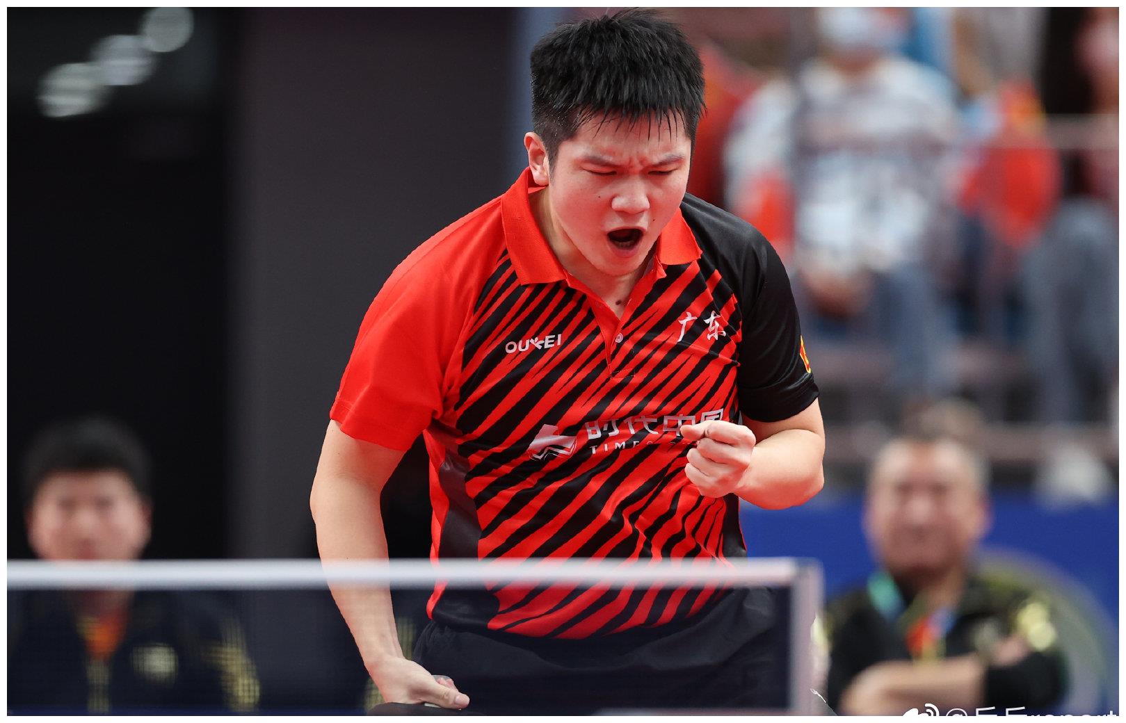 世界冠军惨败自扇耳光!樊振东霸气横扫,晋级男单决赛,冲第二金休闲区蓝鸢梦想 - Www.slyday.coM 世界冠军惨败自扇耳光!樊振东霸气横扫,晋级男单决赛,冲第二金休闲区蓝鸢梦想 - Www.slyday.coM