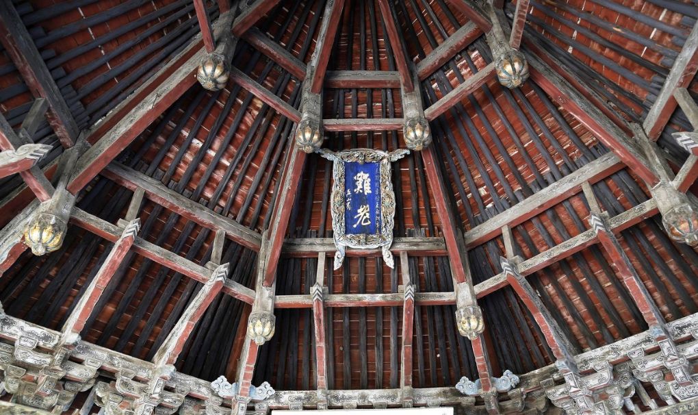 中国古建装饰之美——巧夺天工的精美垂柱