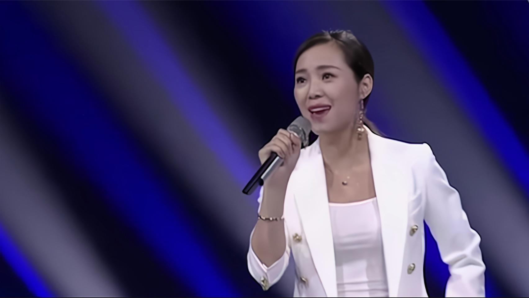 云飞丝路天:凤儿宁可挨打受罚,也必须学好唱戏,才能够出人头地