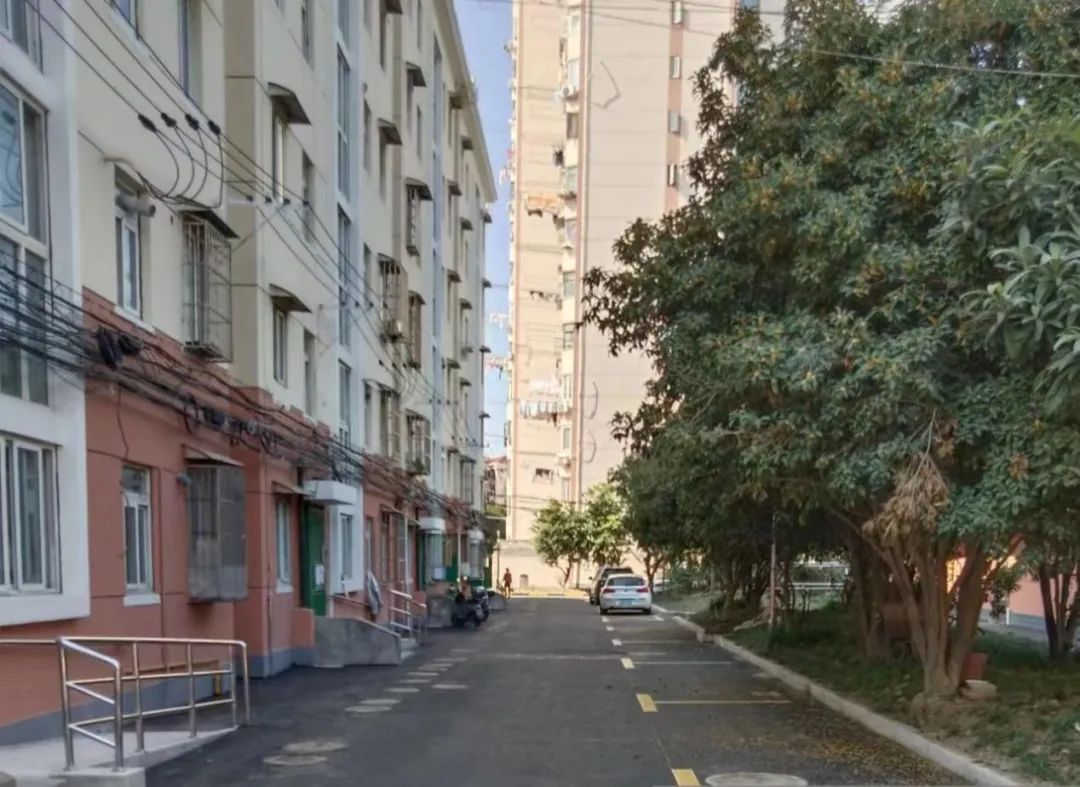 新建停车位!这两个老旧小区改造后的实景图来了|公共空间|小区|美丽家园_新浪新闻