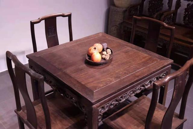 这桌上的规矩你知道吗?__财经头条