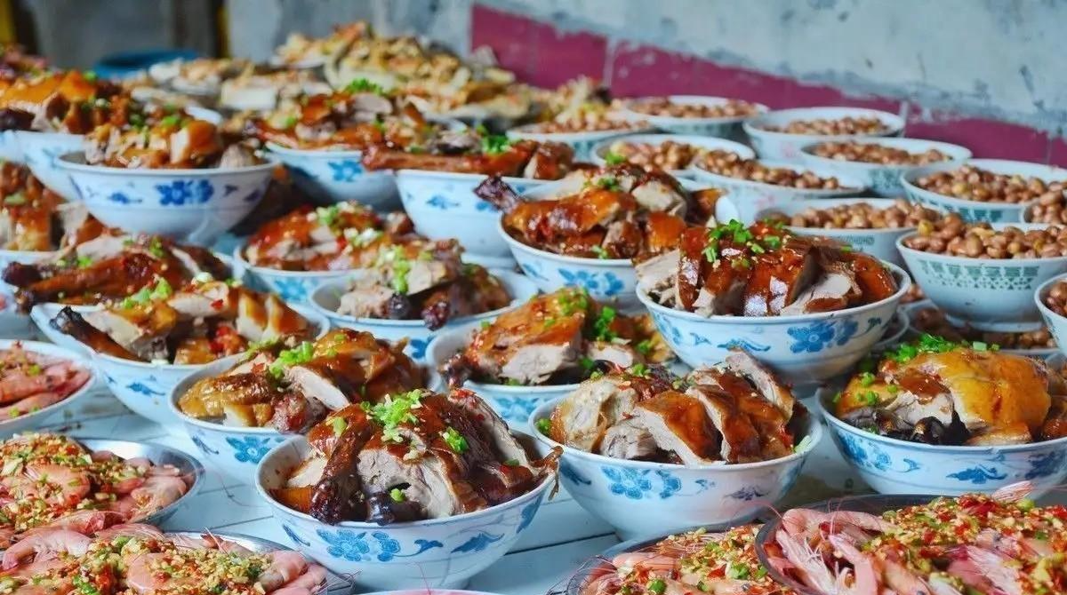 外地小伙去山东吃了一次流水席,回来后直言区别真是太大了__财经头条