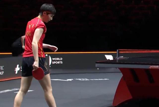 0:3!王曼昱输了,被对手剃光头,这举动让人心疼,确实有差距休闲区蓝鸢梦想 - Www.slyday.coM 0:3!王曼昱输了,被对手剃光头,这举动让人心疼,确实有差距休闲区蓝鸢梦想 - Www.slyday.coM