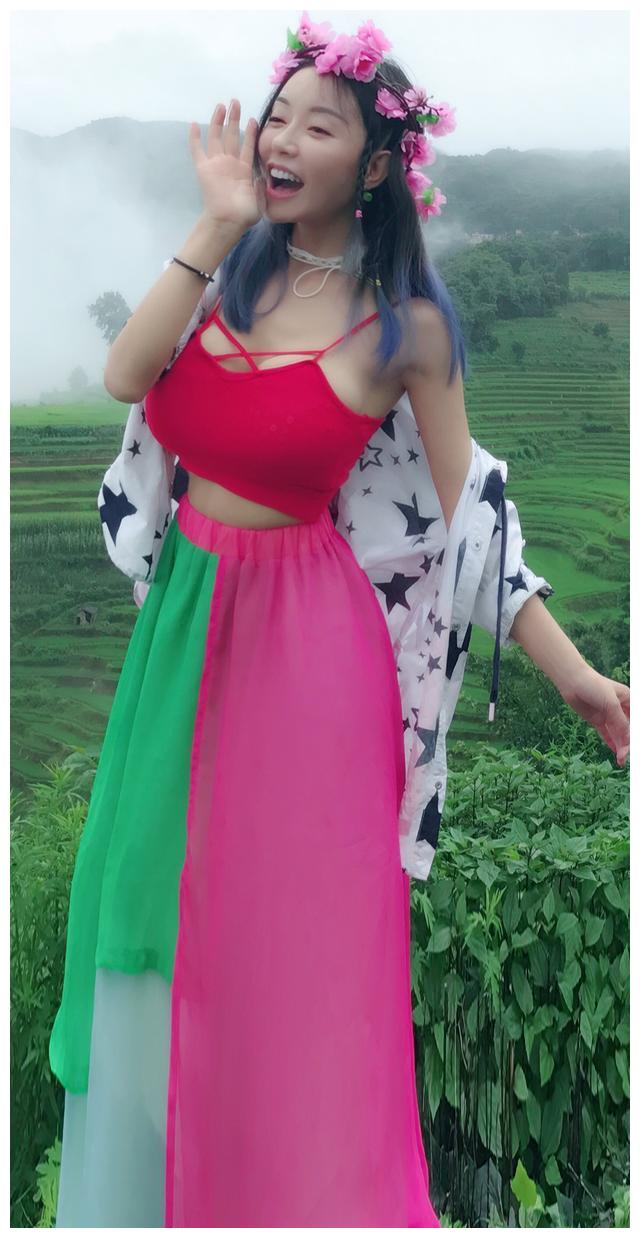 潘春春 她还曾客串王晶监制,林子聪执导的电影《男神训练营》,这部