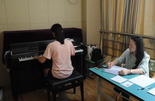 学科类校外补课已经玩完了,建议艺术类考级也一并取消!休闲区蓝鸢梦想 - Www.slyday.coM 学科类校外补课已经玩完了,建议艺术类考级也一并取消!休闲区蓝鸢梦想 - Www.slyday.coM