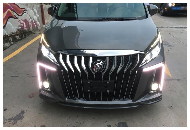 别克gl8改装雅典娜大包围gl8商务车改装打造格调奢华舒适座驾!