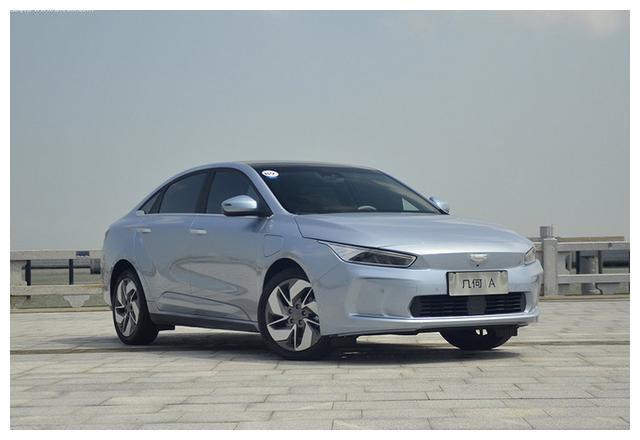 几何t造型酷似吉利帝豪gl 动力比几何a强劲 还买吗?-新浪汽车