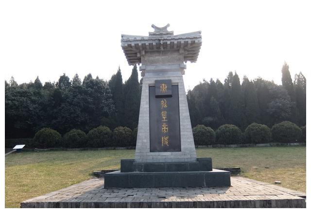 千古一帝秦始皇统一六国后11年内大规模巡游5次的目的是什么