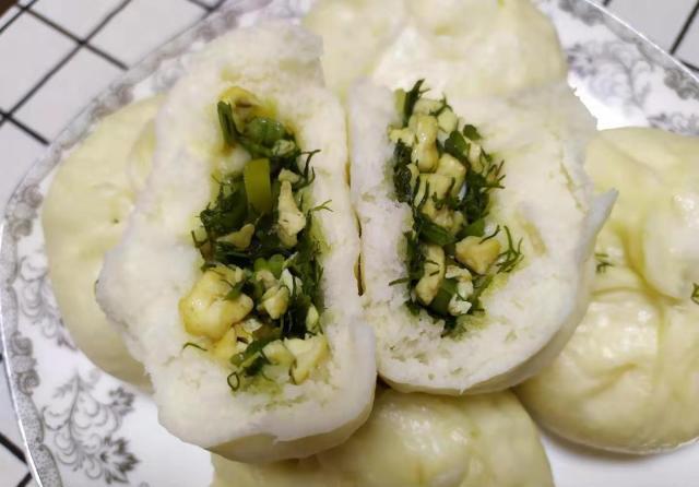 鸡蛋,豆腐,茴香苗,三种常见的食材,演绎完美的素馅包子!