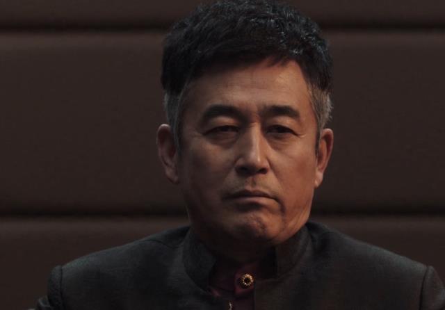 扫黑风暴何勇的一个手下查案到一半时失踪最后在审判席出现