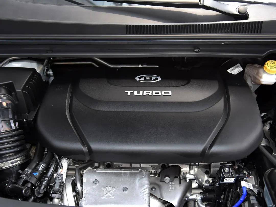 二胎家庭10万元就能拿下的“正经”MPV：RM-5/宋MAX二选一