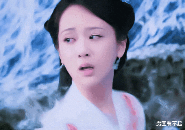 眼神都是无尽的悲痛不舍,没有撕心裂肺的哭喊,一个眼神一滴眼泪就呈现