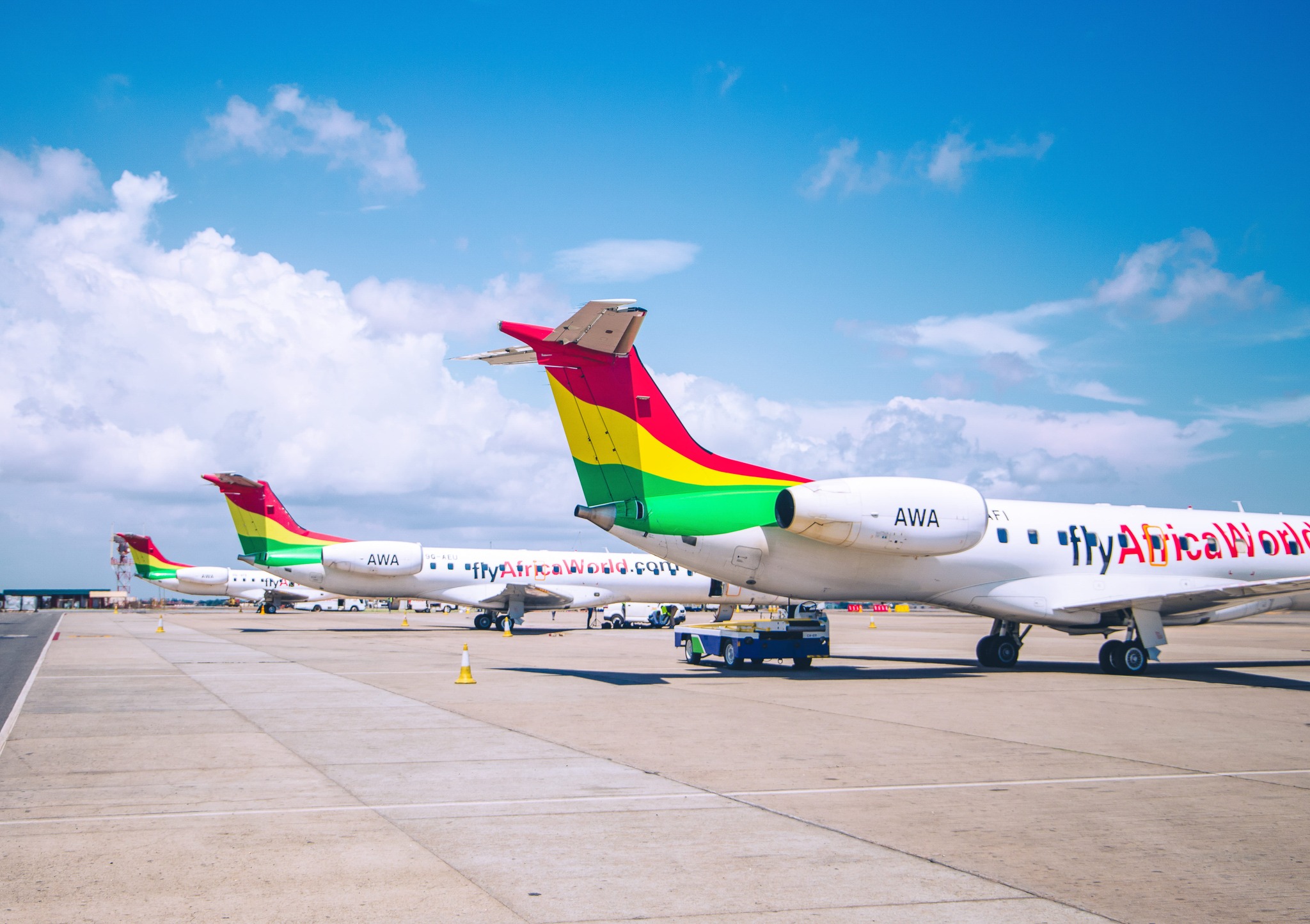 组图:加纳非洲世界航空有限公司迎来飞行十周年纪念日__财经头条