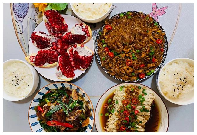 20块钱做3道菜,荤素搭配好吃又解馋,老公说:看来米饭不够吃了休闲区蓝鸢梦想 - Www.slyday.coM 20块钱做3道菜,荤素搭配好吃又解馋,老公说:看来米饭不够吃了休闲区蓝鸢梦想 - Www.slyday.coM