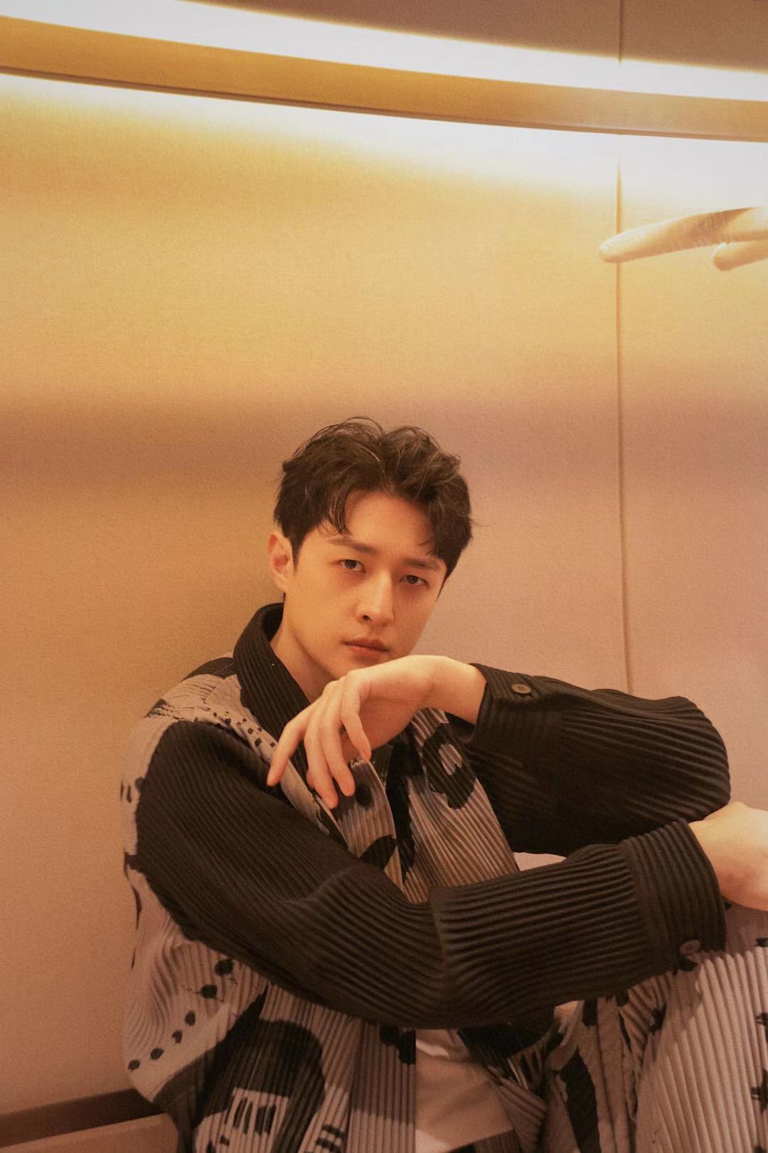 胡耘豪南京亮相品牌活动 休闲随性展新潮流时尚|胡耘