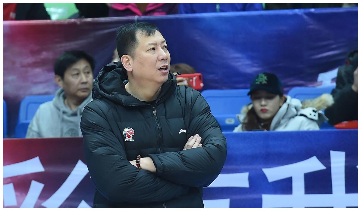 李洪庆宣布最终任命吴乃群并非杨鸣继任者辽篮有望步入正轨