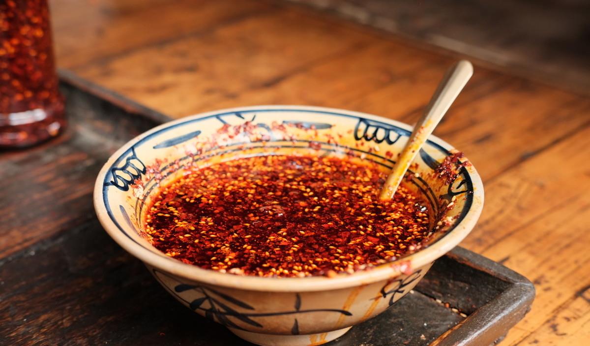 全国最爱吃辣的这几个省,有的把辣子当菜吃,你觉得谁最能吃辣?