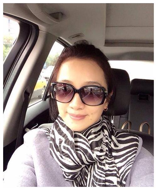 特型演员刘劲一顿饭情定今生低调娶艺校老师今幸福满满