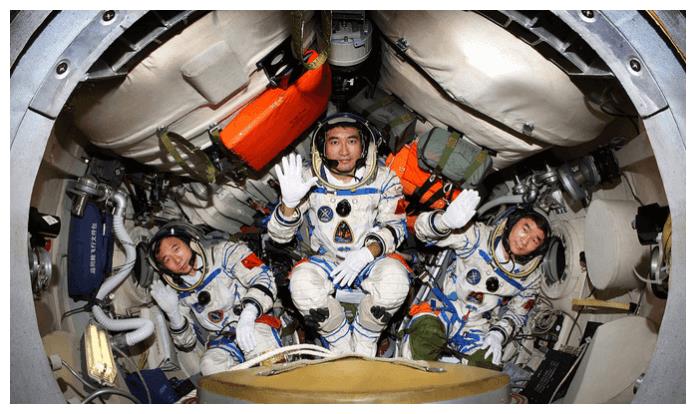 女航天员返回地球后禁止生育?太空环境对人的影响真有这么大吗?休闲区蓝鸢梦想 - Www.slyday.coM 女航天员返回地球后禁止生育?太空环境对人的影响真有这么大吗?休闲区蓝鸢梦想 - Www.slyday.coM