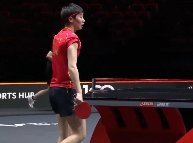 0:3!王曼昱输了,被对手剃光头,这举动让人心疼,确实有差距休闲区蓝鸢梦想 - Www.slyday.coM 0:3!王曼昱输了,被对手剃光头,这举动让人心疼,确实有差距休闲区蓝鸢梦想 - Www.slyday.coM