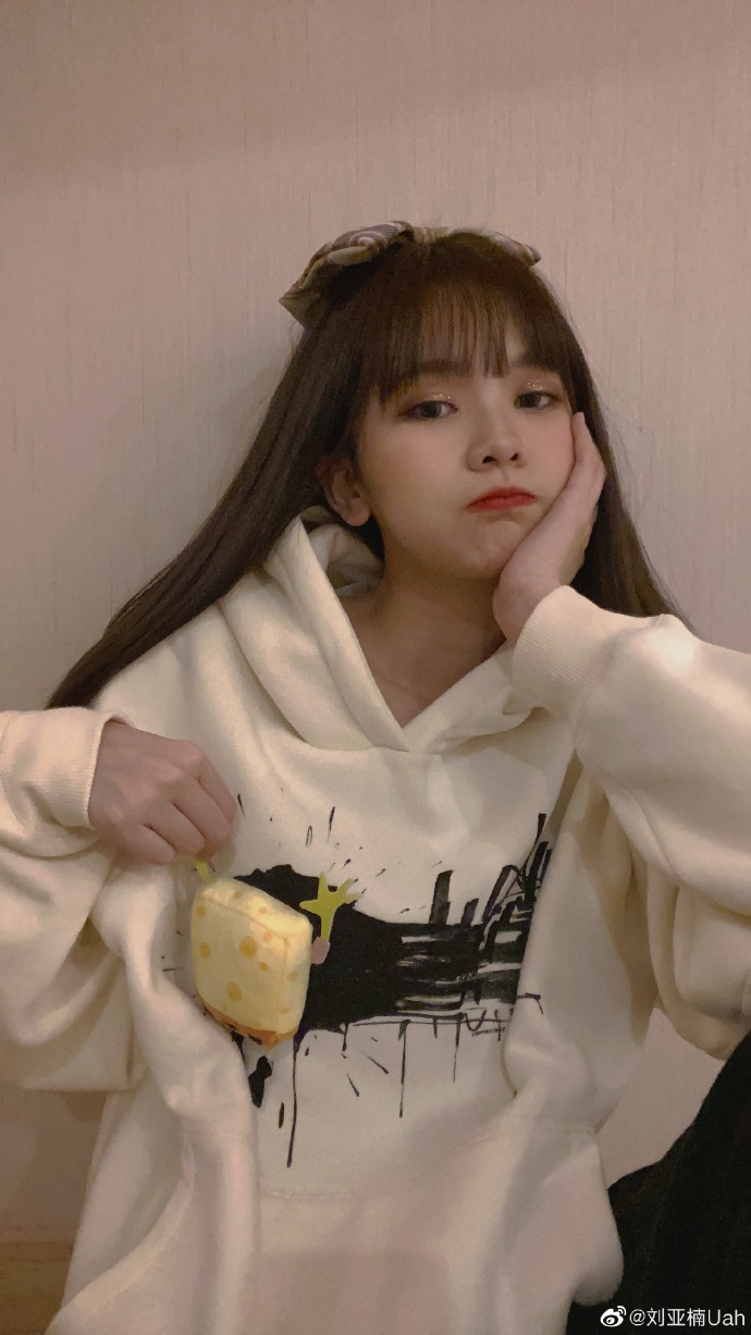 美女艺人刘亚楠迷人写真美照可爱啊_高清图集_新浪网