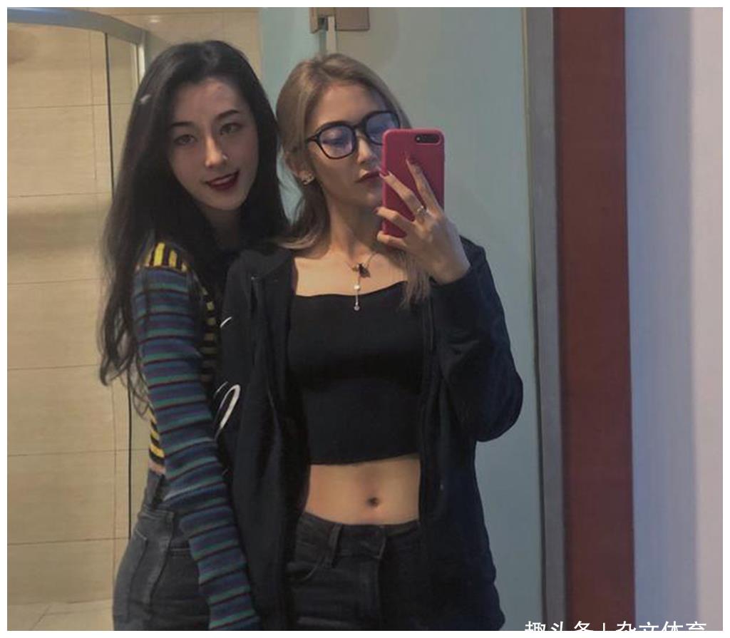 姜明佐和姜明佑绝不是绿茵场上的花瓶,她们都是非常值得尊重的铿锵