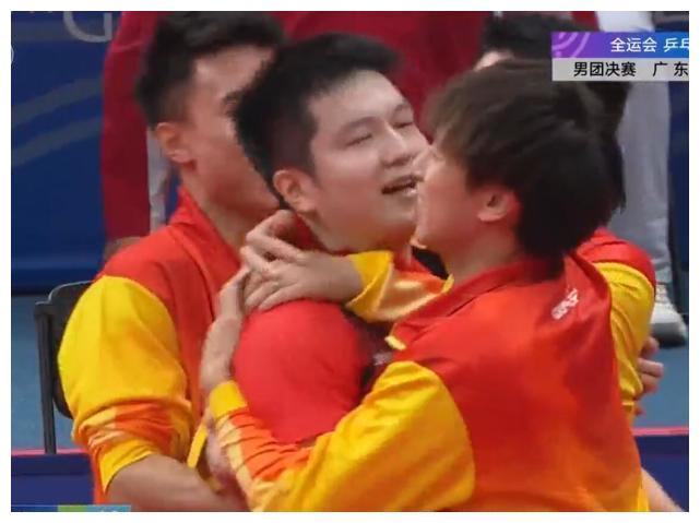 就是剃你光头!国乒比赛出现罕见的11:0,00后小将坚决不给面子休闲区蓝鸢梦想 - Www.slyday.coM 就是剃你光头!国乒比赛出现罕见的11:0,00后小将坚决不给面子休闲区蓝鸢梦想 - Www.slyday.coM