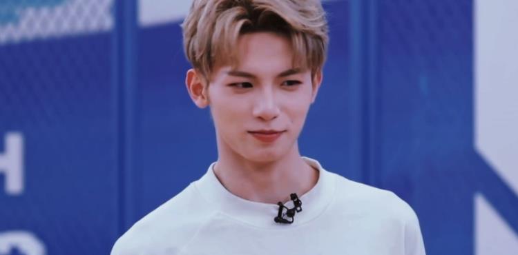 青春有你3王梓澳为什么退赛_高清图集_新浪网