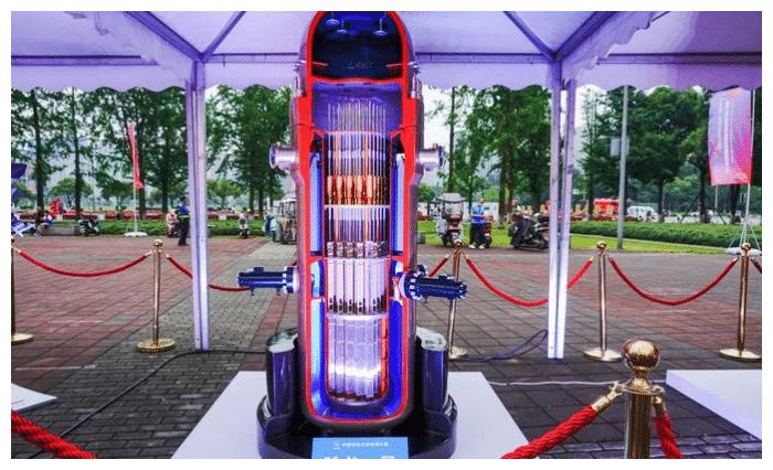 真正国之重器出现!一个14m×10m的小反应堆,却让各国忌惮不已