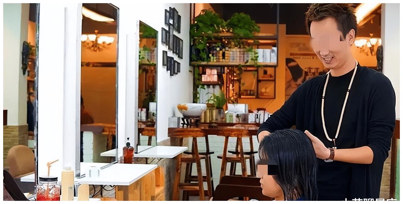 为阻止女儿早恋，母亲将女儿剃成光头，被同学耻笑引发血案休闲区蓝鸢梦想 - Www.slyday.coM