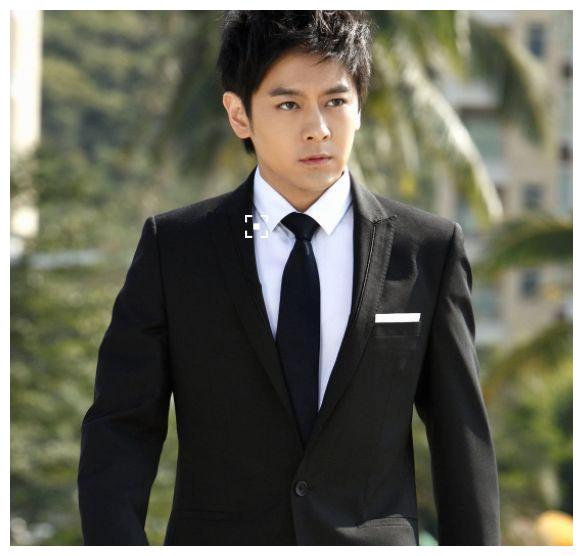 林志颖身价过亿,亲哥哥却摆摊卖肠粉,原来他也是有难言之隐的