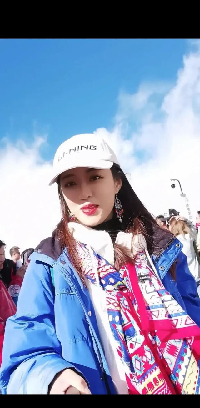 网红三妮劲爆全身照,媚丽诱惑勾人眼,最后最真实