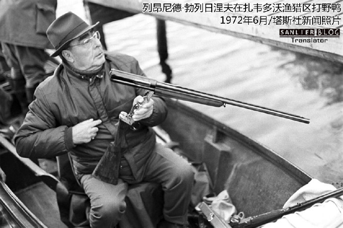勃列日涅夫的枪法不错二战时期曾获少将军衔