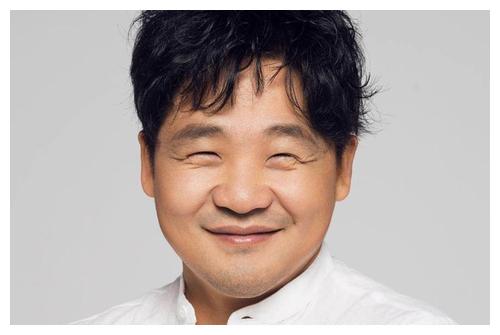 小眼睛的明星你确定你睁开眼睛看世界了吗