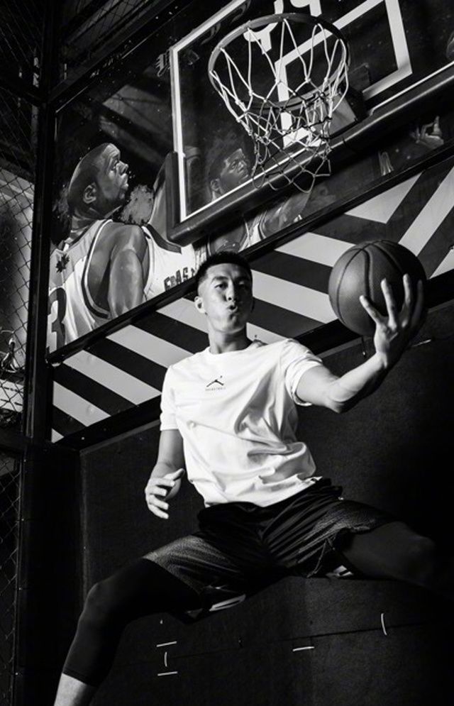 郭艾伦图集,快拿去做壁纸吧!_高清图集_新浪网