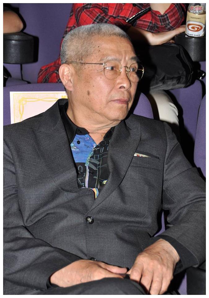 89岁tvb老戏骨刘兆铭罕见露脸,口齿伶俐不显老态,不似耄耋老人