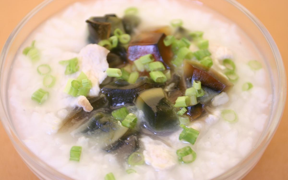 皮蛋瘦肉粥喜爱的美食之一