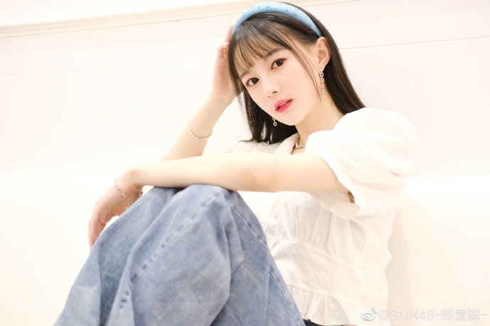 偶像美少女snh48-邵雪聪迷人写真美照_高清图集_新浪网