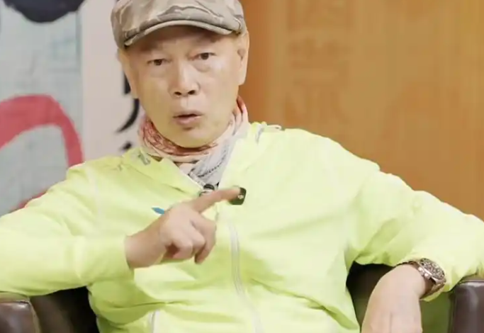 知名男演员自曝正注射女性荷尔蒙，原因令人唏嘘