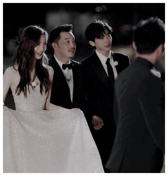 angelababy蔡徐坤恋情曝光两人一起出海游玩双方同坐一条船