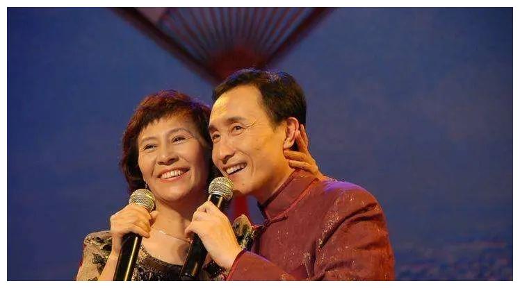 巩汉林连登18次春晚,却因为赵丽蓉一句话,不敢上春晚离开10年