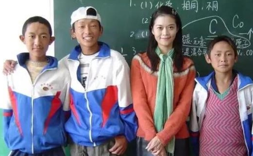 她34岁博士毕业,却放弃百万年薪,如今成为中国首位海军女舰长!休闲区蓝鸢梦想 - Www.slyday.coM 她34岁博士毕业,却放弃百万年薪,如今成为中国首位海军女舰长!休闲区蓝鸢梦想 - Www.slyday.coM