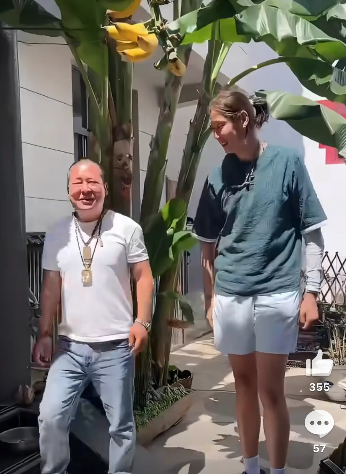 朱婷云南惬意度假惹人羡，反观女排用人困境，一步错棋满盘被动