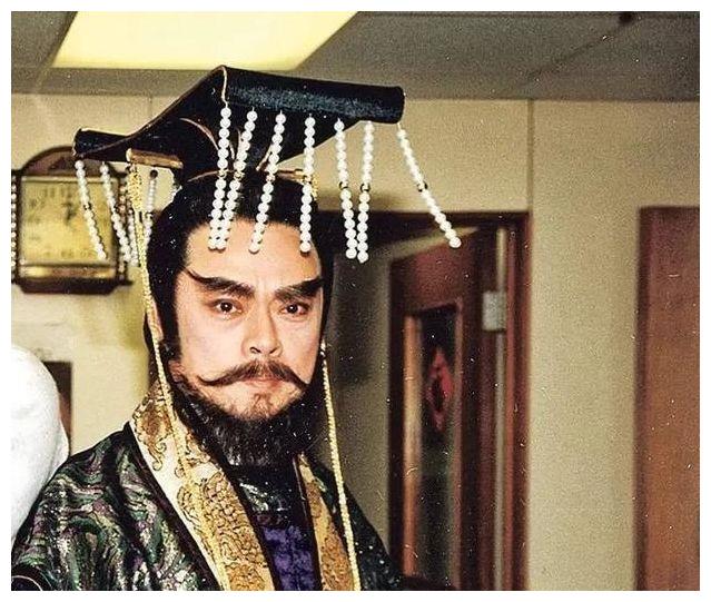 他就是演员罗乐林.更是第一代电视剧版《神雕侠侣》中的"杨过".