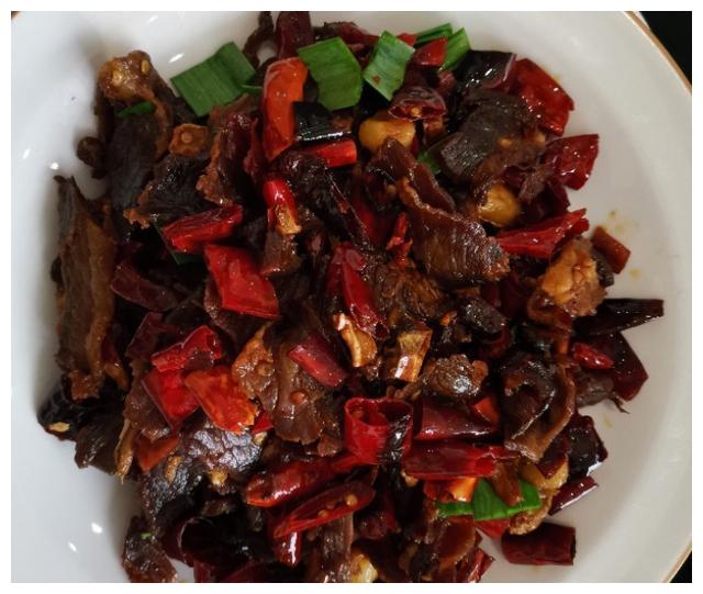 大厨教你做好吃的香辣咸牛肉,掌握这几点,香辣入味,越吃越香