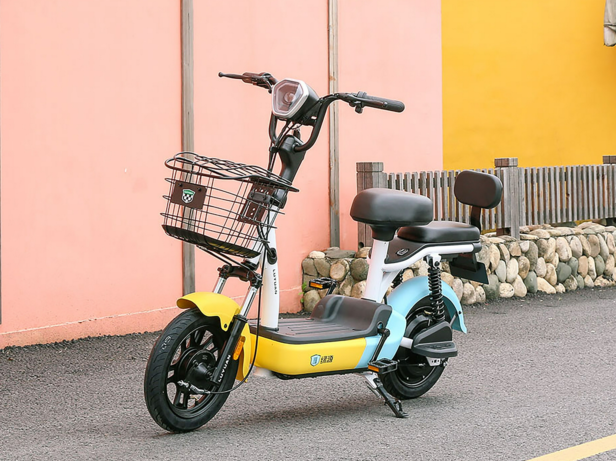 3款国标电动车来了,外观靓配置多,续航里程远,骑行舒适能上牌