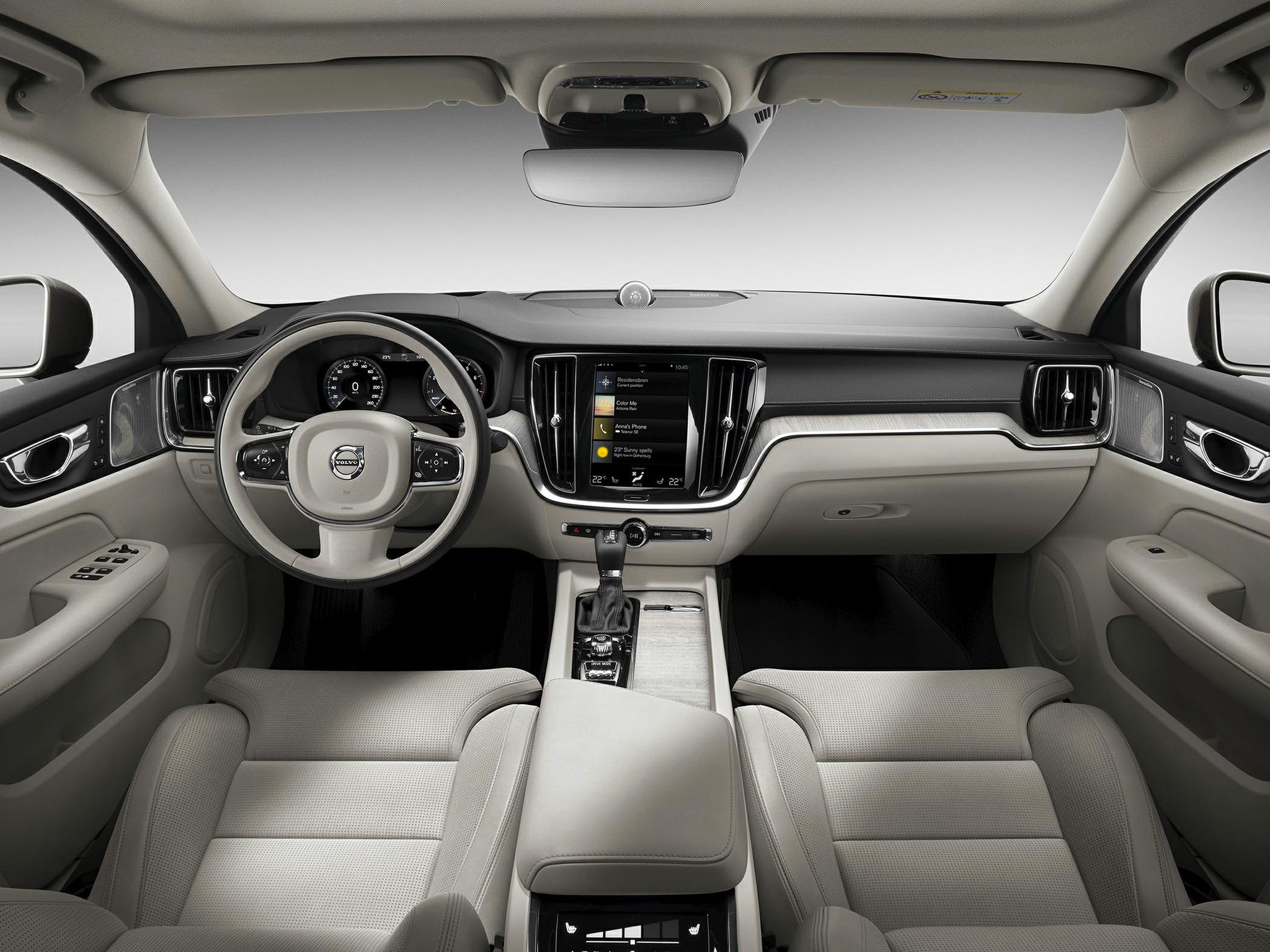 沃尔沃全新s60,进入豪华车系,靠外形还是内饰?