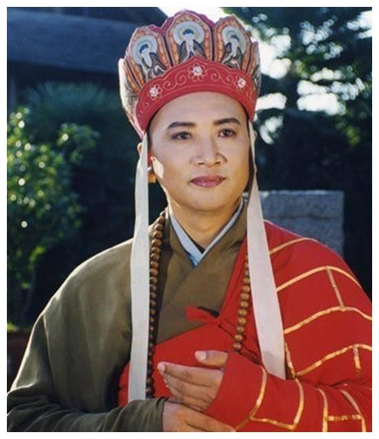 一人身价上亿,另一人却落魄街头无戏可拍|唐僧|迟重瑞|身价_新浪新闻