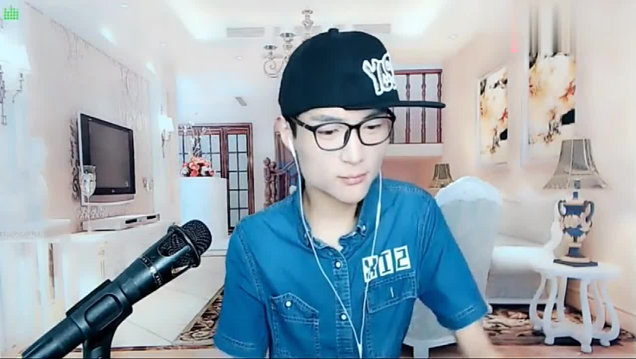 残疾歌手王亮,演唱《女人没有错》清澈嗓音,唱出多少女人的心声